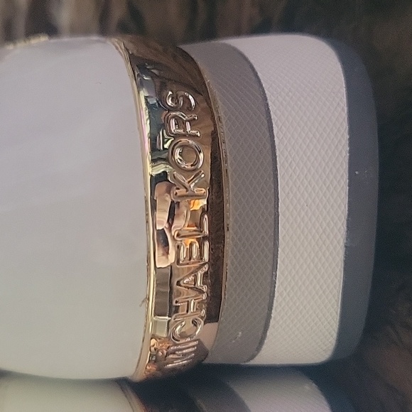 MICHAEL KORS Allie Extreme Mixed-Media Trainer Sneakers Gold/White Size 7 - Picture 10 of 13